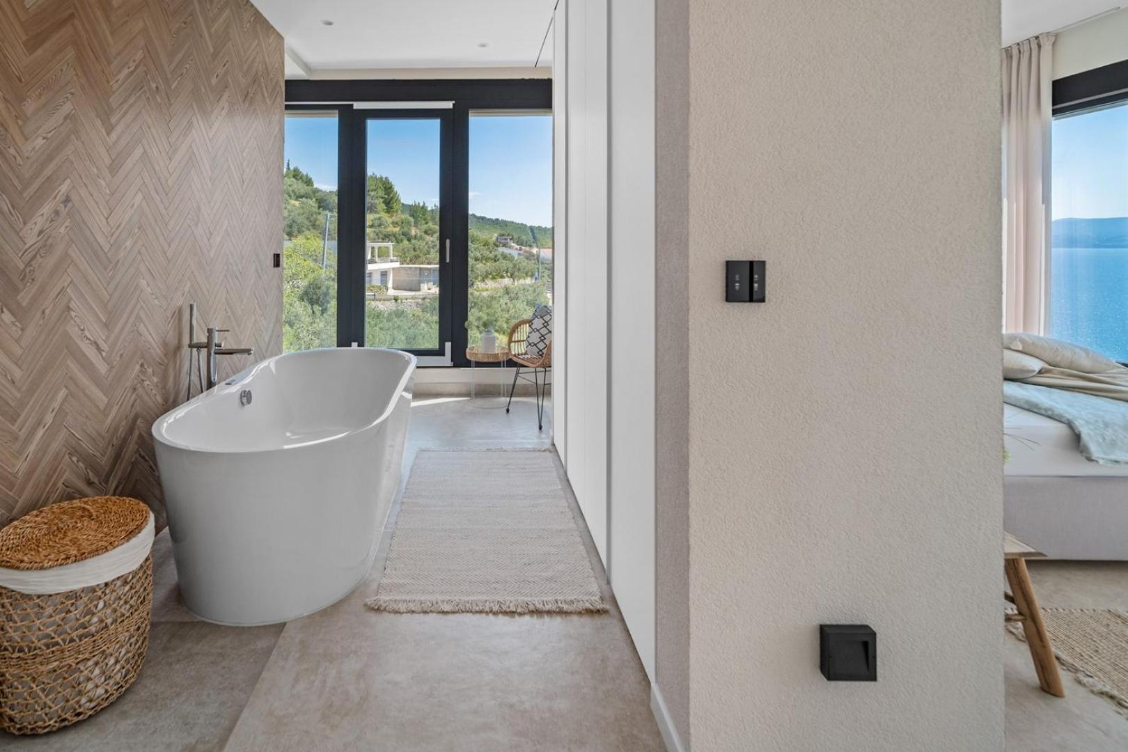 New! Ocean View Villa Есенице Экстерьер фото